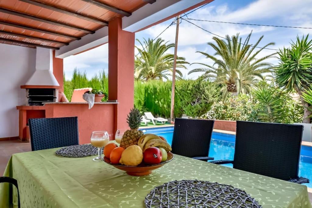 Villas Guzman - Mouna Calpe Eksteriør billede