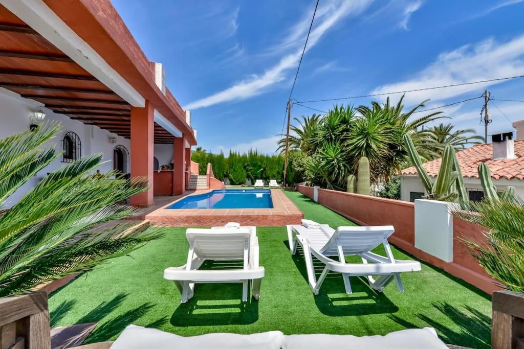 Villas Guzman - Mouna Calpe Eksteriør billede