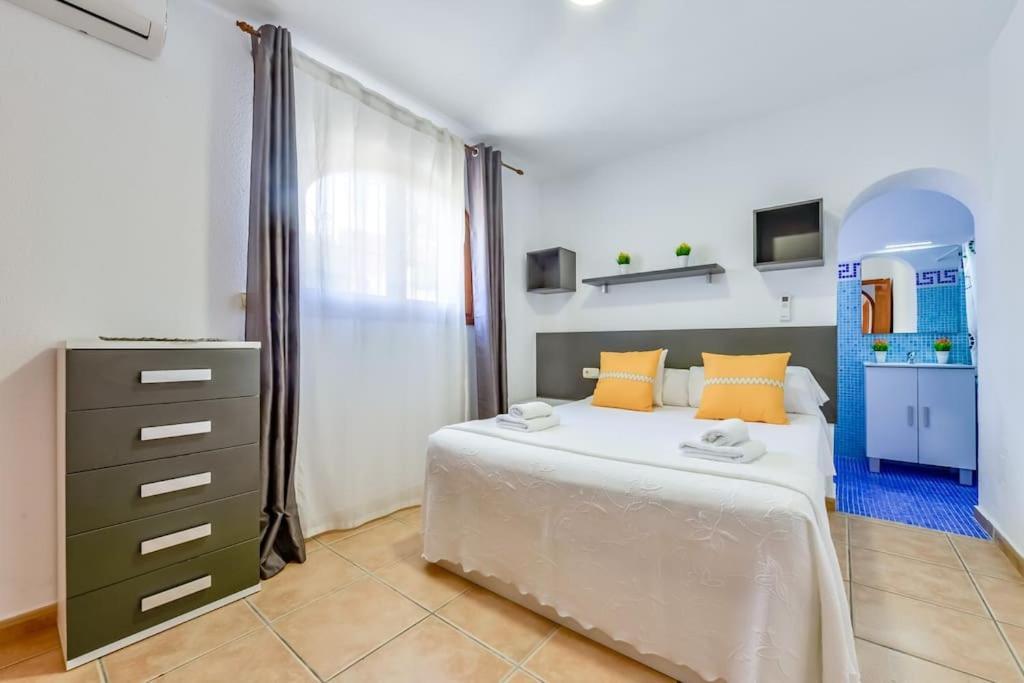 Villas Guzman - Mouna Calpe Eksteriør billede