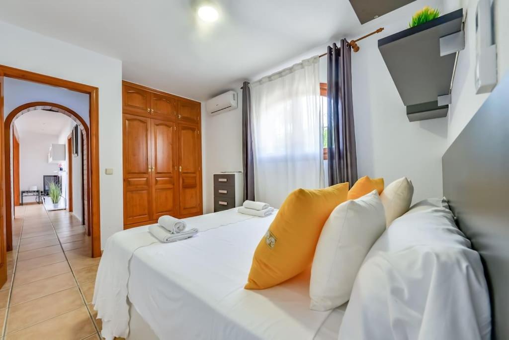 Villas Guzman - Mouna Calpe Eksteriør billede