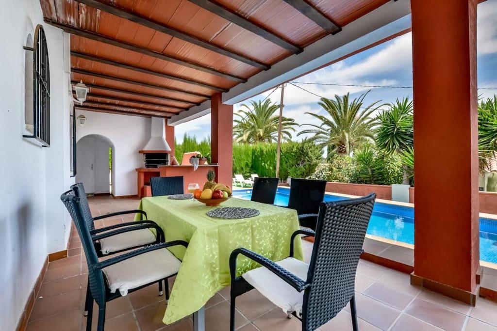 Villas Guzman - Mouna Calpe Eksteriør billede